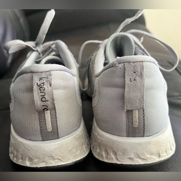 Nike: Gray Women’s Athletic Shoes: Size 11 - Picture 3 of 9